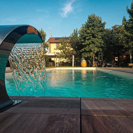 La Tenuta di Santo Stefano - Agri Resort Fossano Esterno foto
