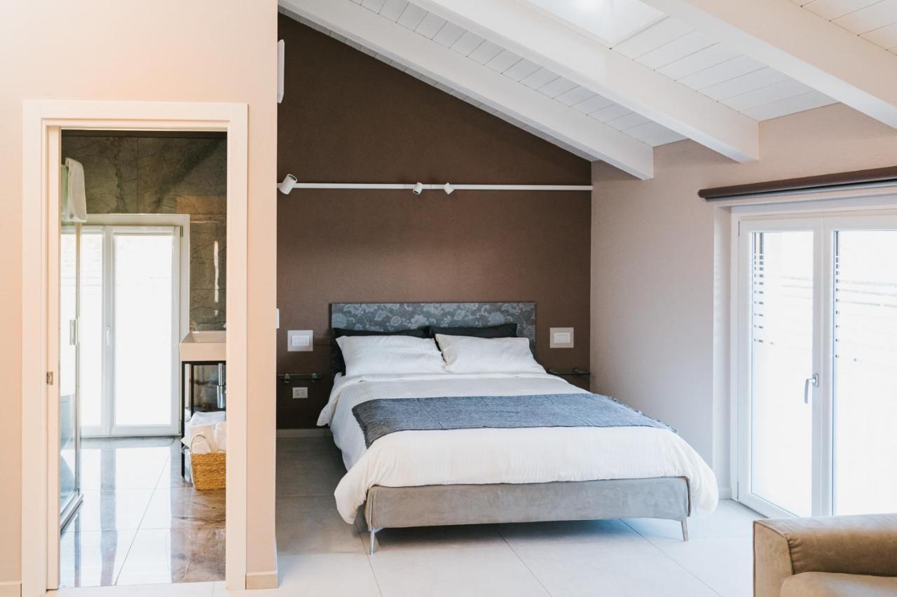La Tenuta di Santo Stefano - Agri Resort Fossano Esterno foto